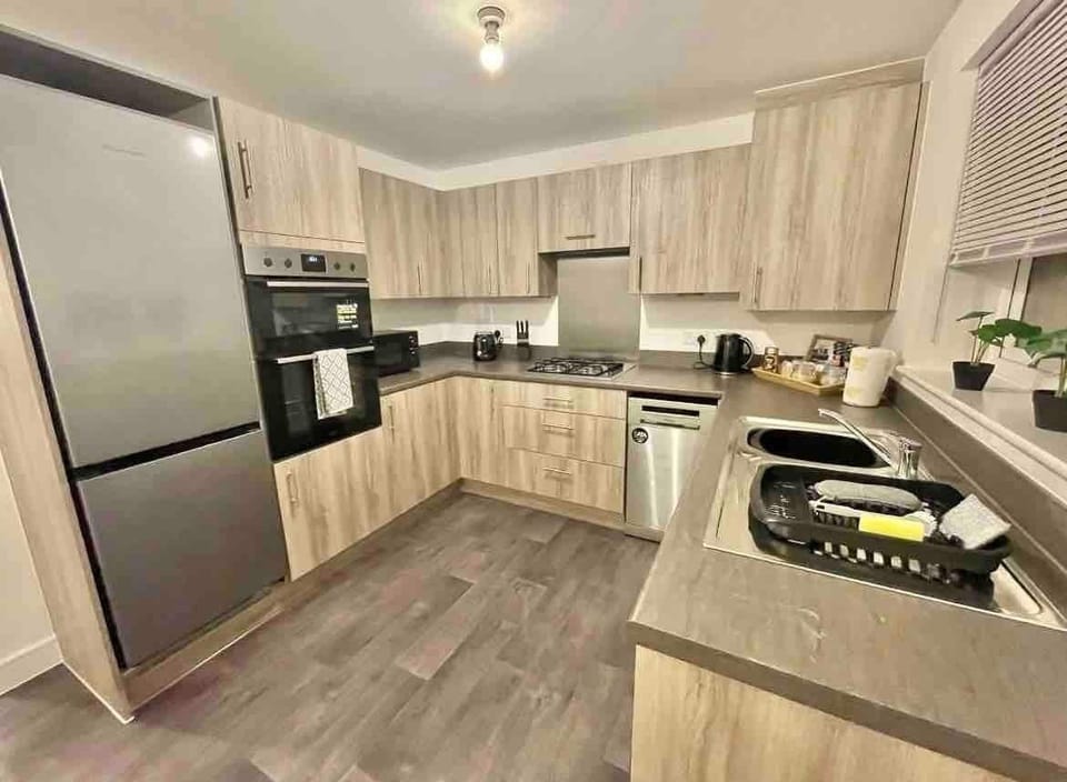 Equipped kitchen


Bellaire Stays
E: chantelle@bellairestays.co.uk
D: +44 (0) 1233427815
