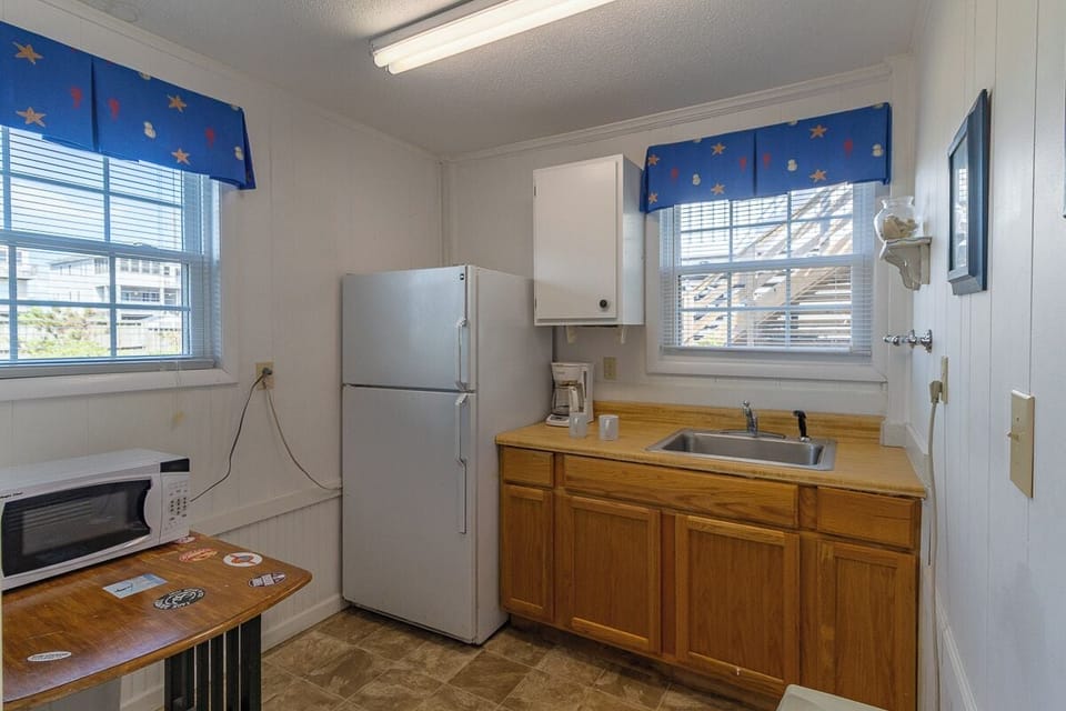 Ground Level Kitchenette