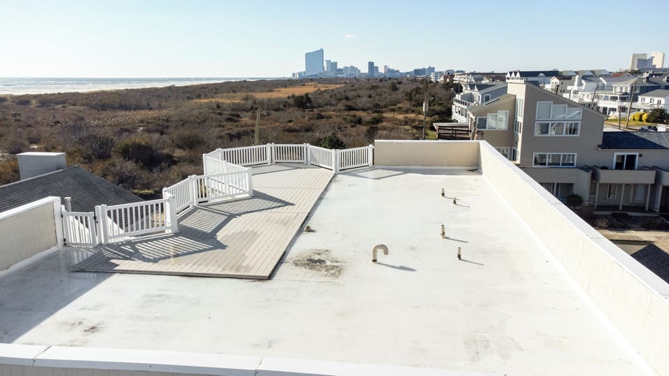 private roof deck for montly renters