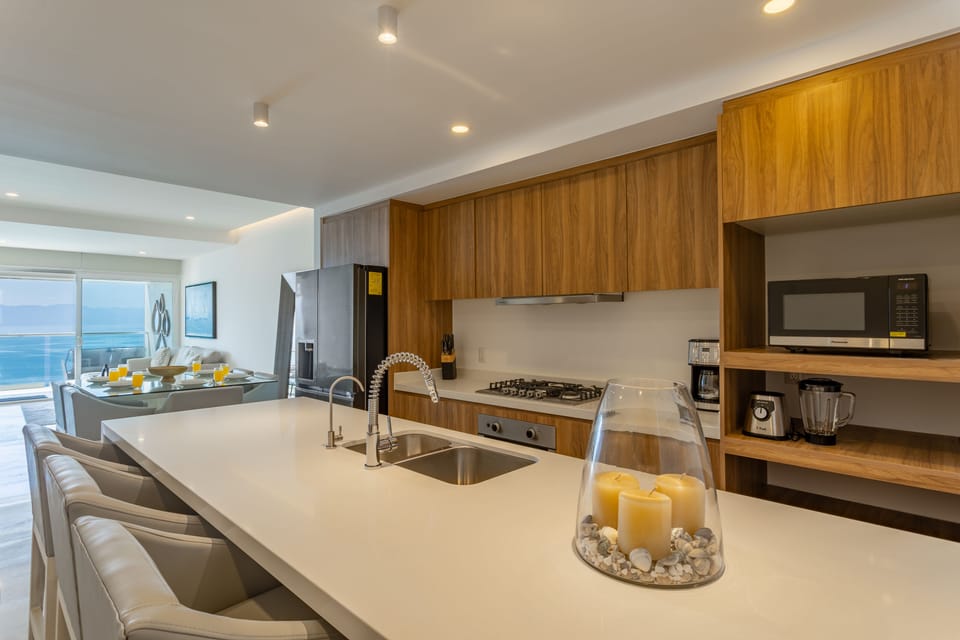 Condo - Image 14