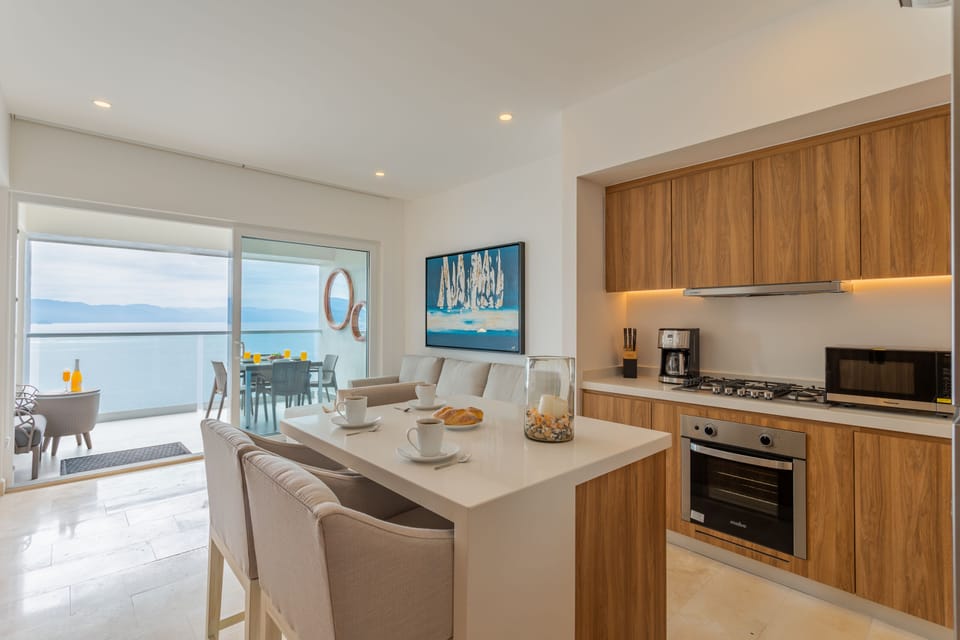 Condo - Image 9