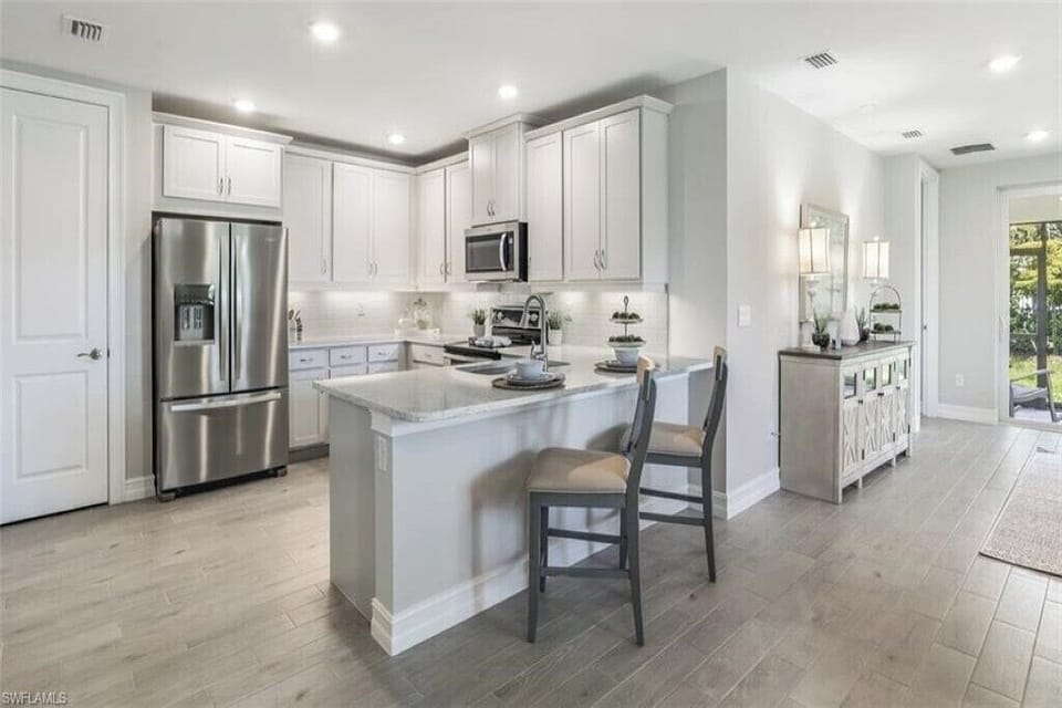 Breakfast Bar
