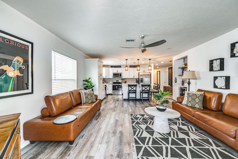 Interior | Open Floor Plan | Free WiFi