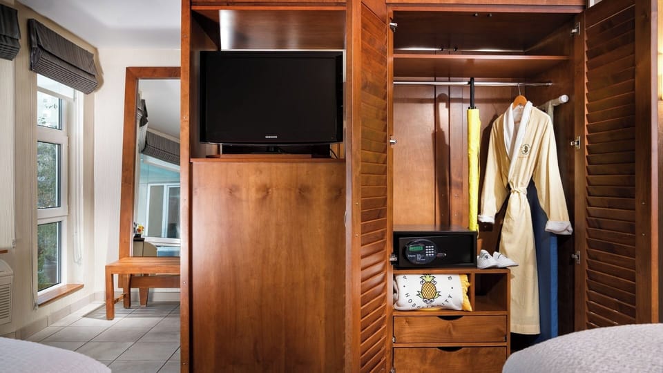 In-room amenities