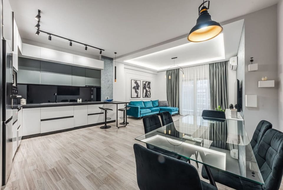 Living room and fully-equipped kitchen
