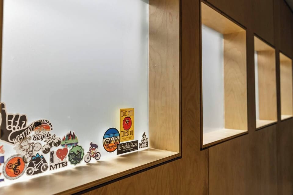 8d06adbc-2b62-4dad-ae79-3e3c2213363c