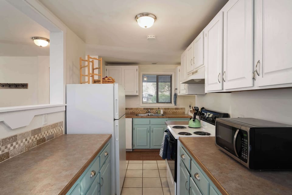 #InvestREPM #BookDirect #CozyRockawayBeachCottage