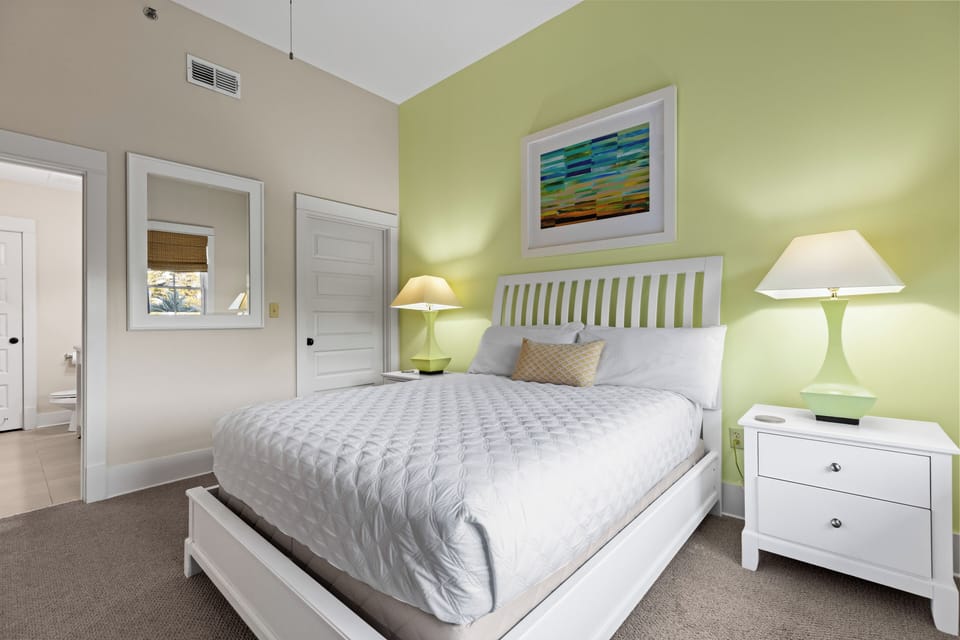 Queen Bedroom