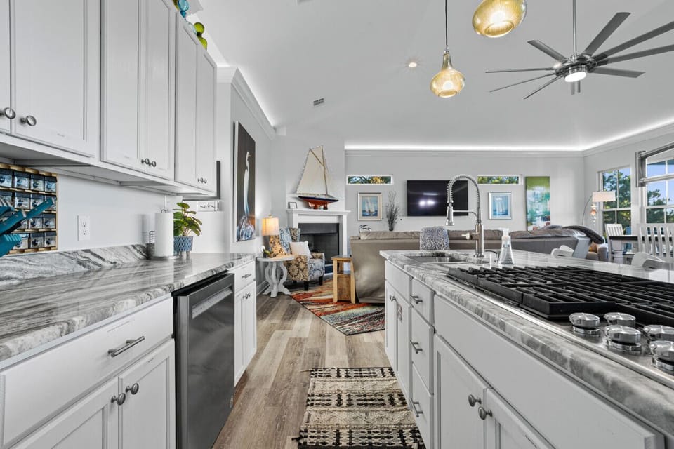 Full Kitchen