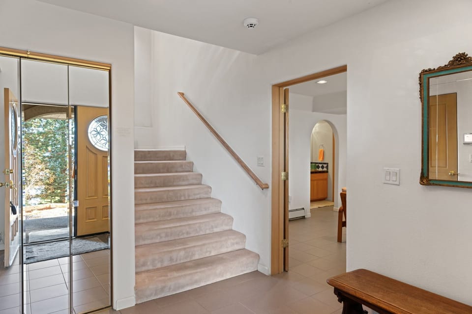 Entry way 