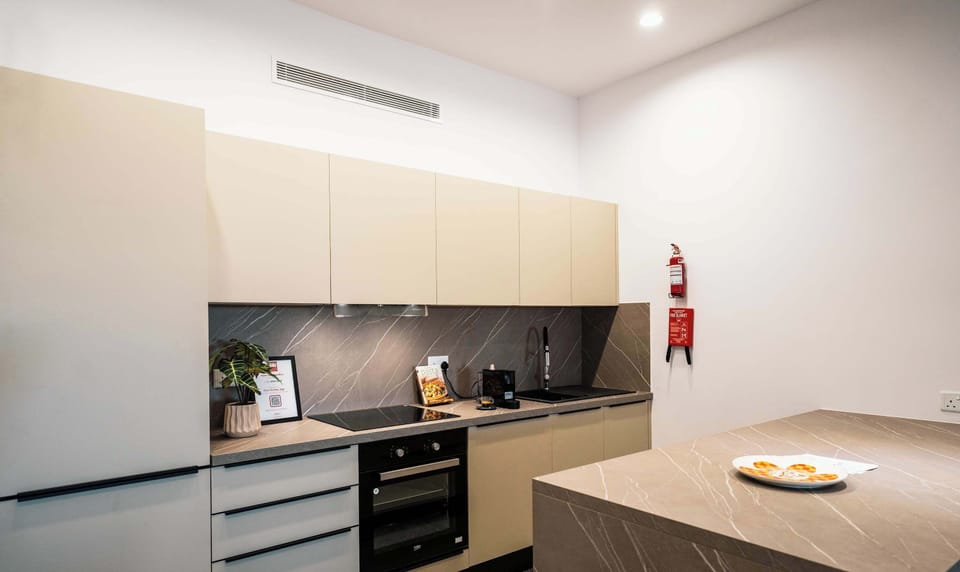 Fully equipped kitchen