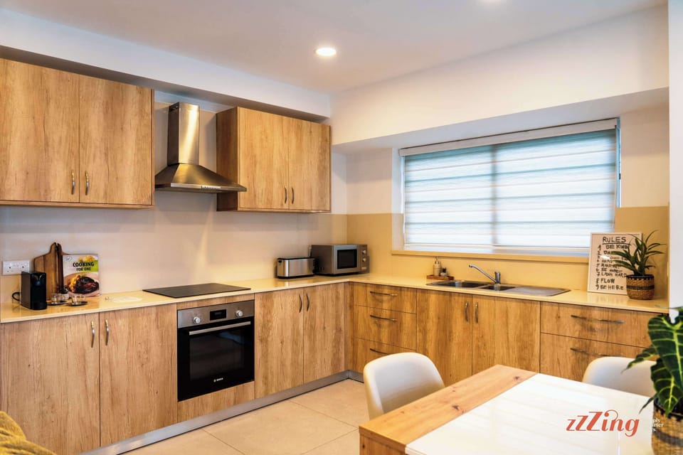 Fully equipped kitchen