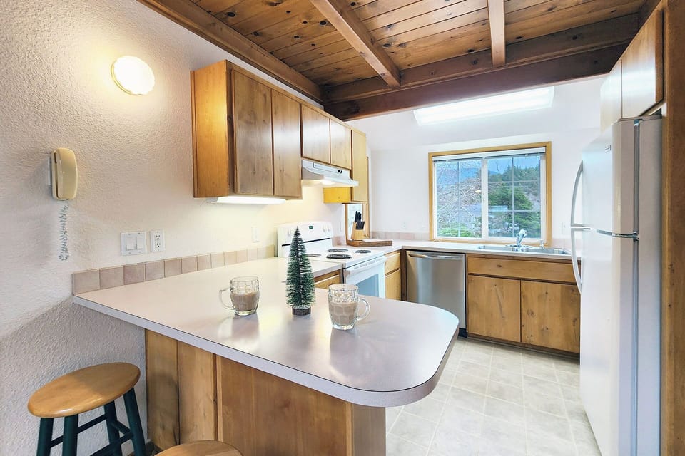The kitchen has all the space to prep and make your favorites.
