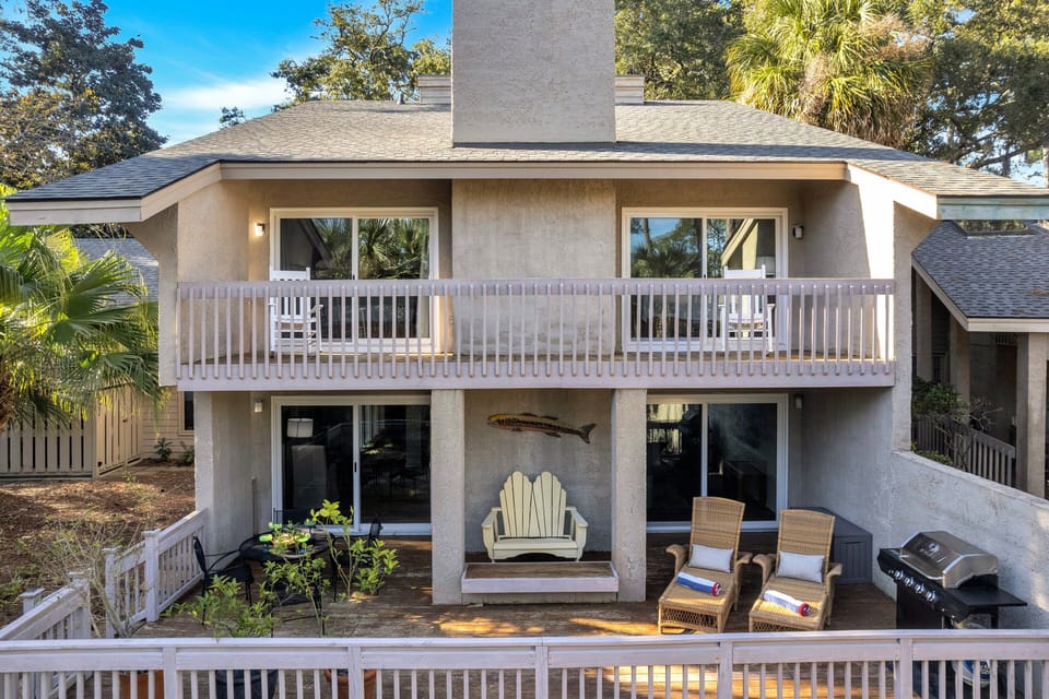Escape to 3 Mizzenmast Lane, your haven in the heart of Sea Pines Resort.