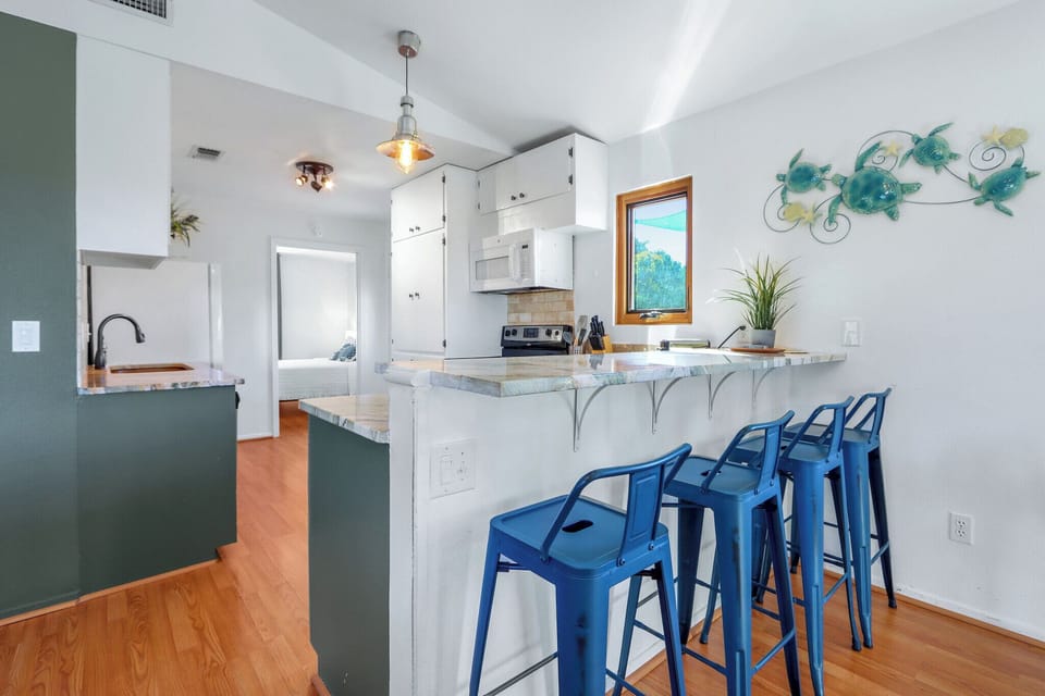 Additional seating at the breakfast bar
