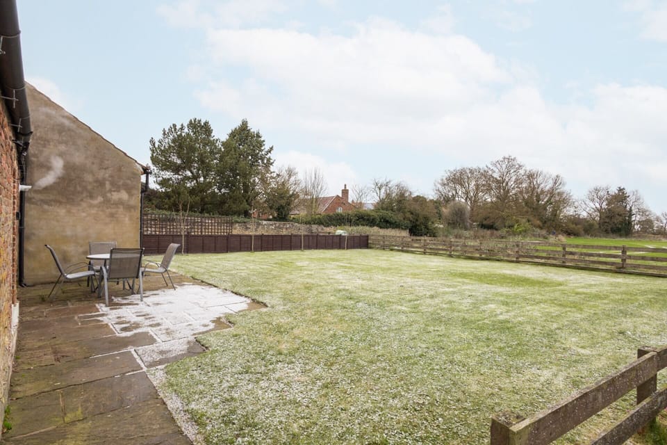 Croft Cottage, Brawby - Host & Stay