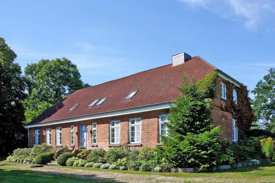 Holiday Home Exterior [summer]