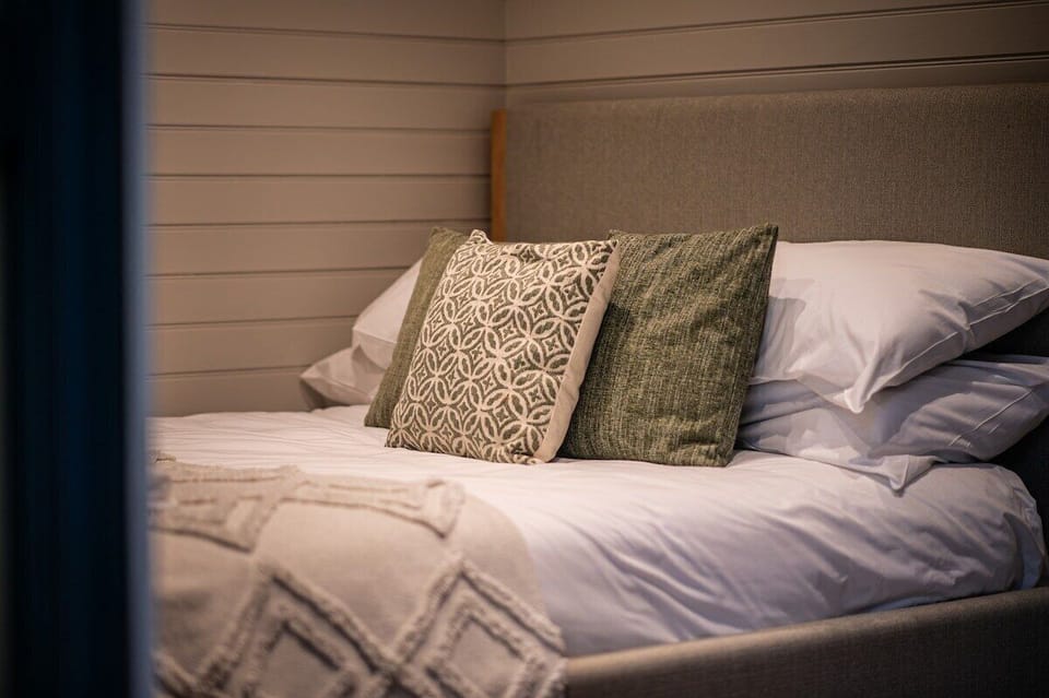 Double bed 