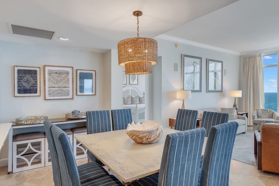 Oceanview Dining Experience