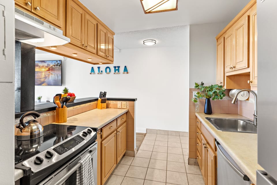 Fully supplied kitchen