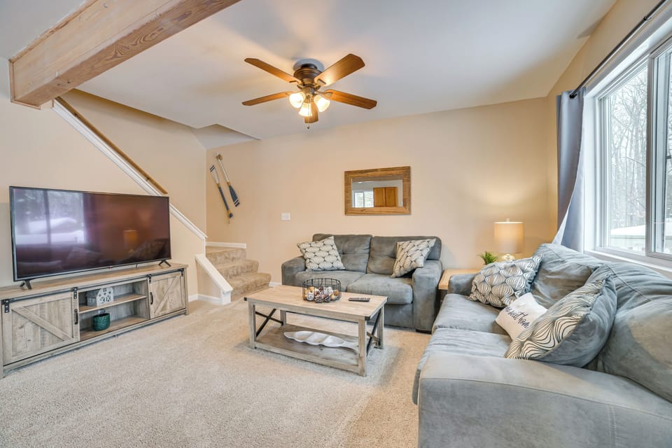 Roscommon Vacation Rental | 3BR | 1BA | 3 Steps Required | 1,150 Sq Ft