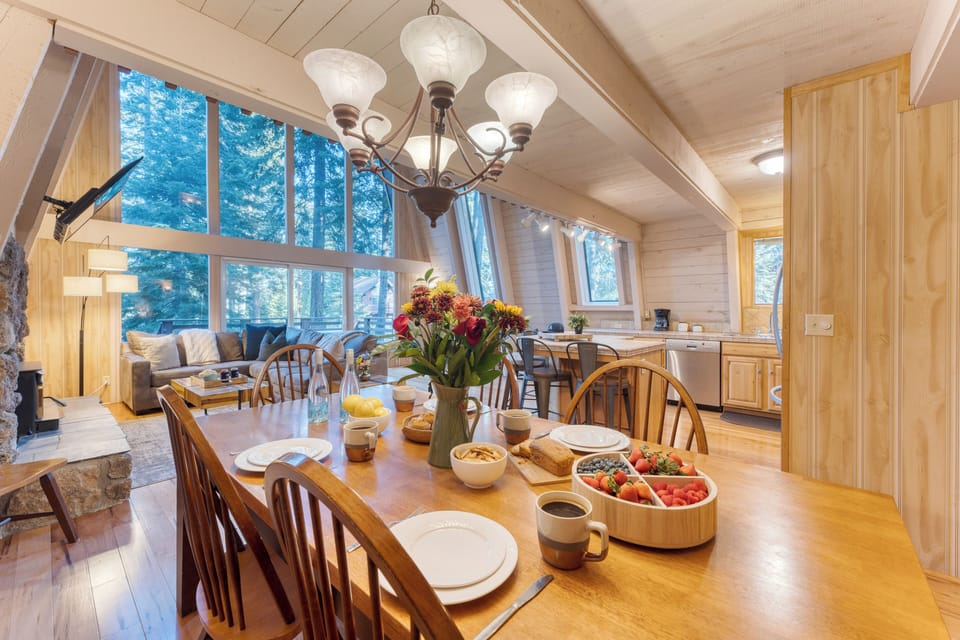 Dining table offers seating for 6.