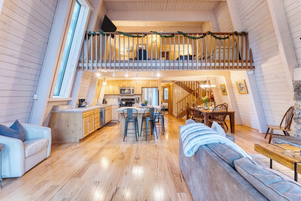 Lofted layout.