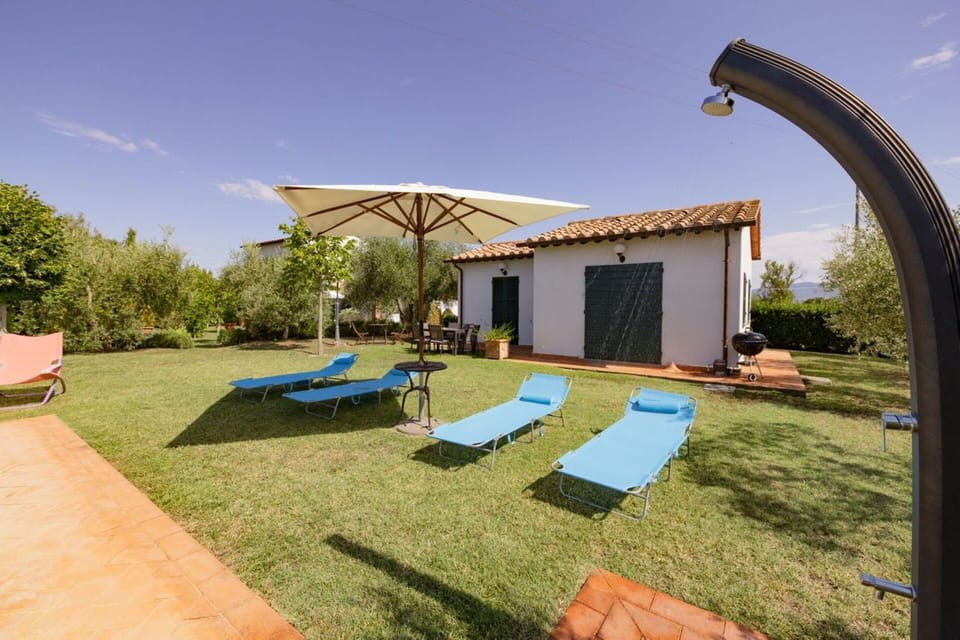 Building Exterior, Pool
