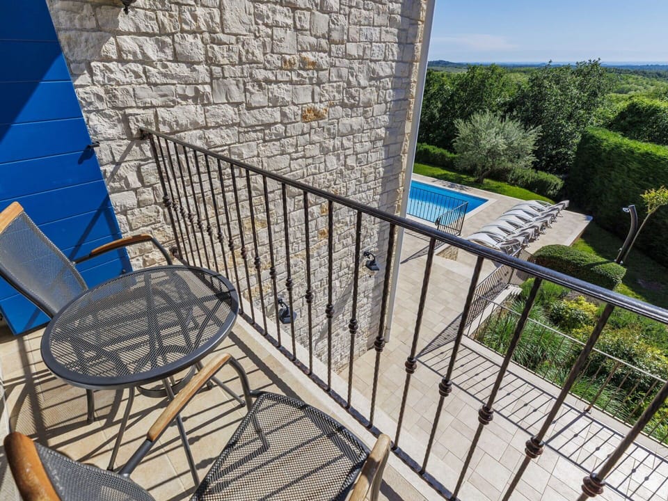 Blue, Swimming Pool, Outdoor Furniture, Furniture, Composite Material, Chair, Estate, Balcony, Sunlounger, Outdoor Table