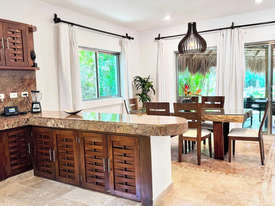  Fully equipped kitchen - perfect for culinary adventures!