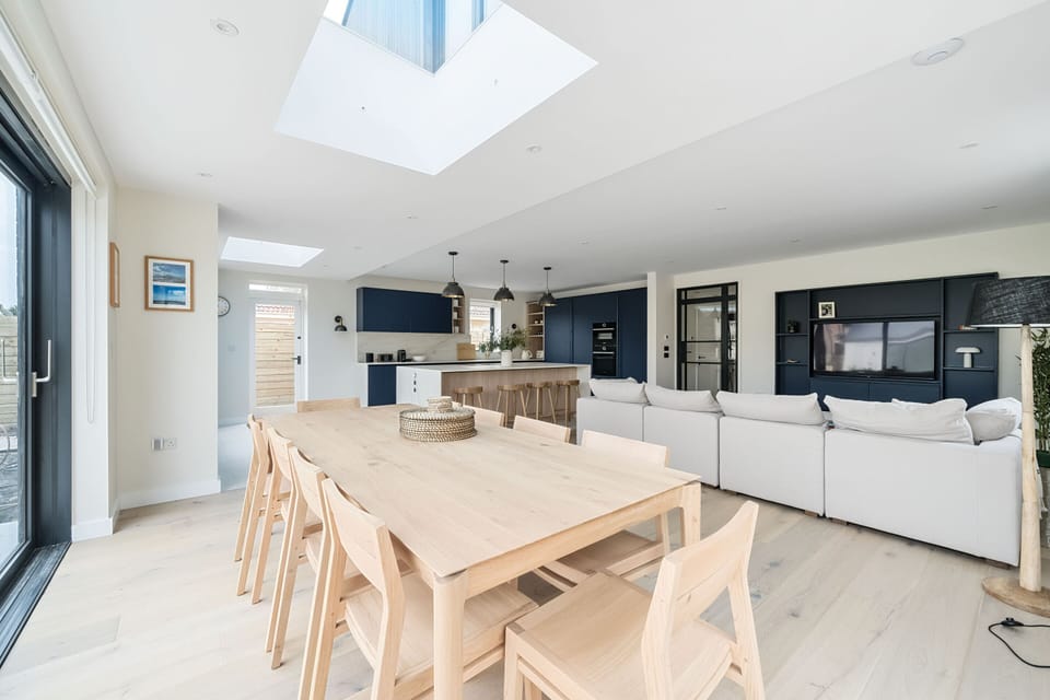 Open plan living/dining/kitchen