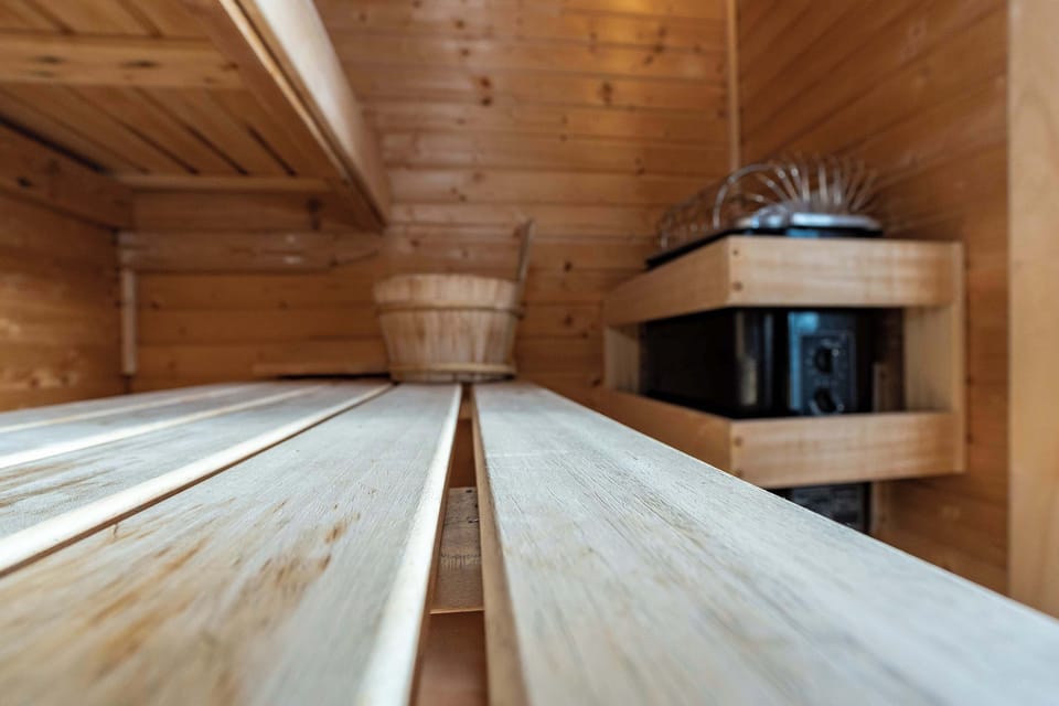 5 person sauna