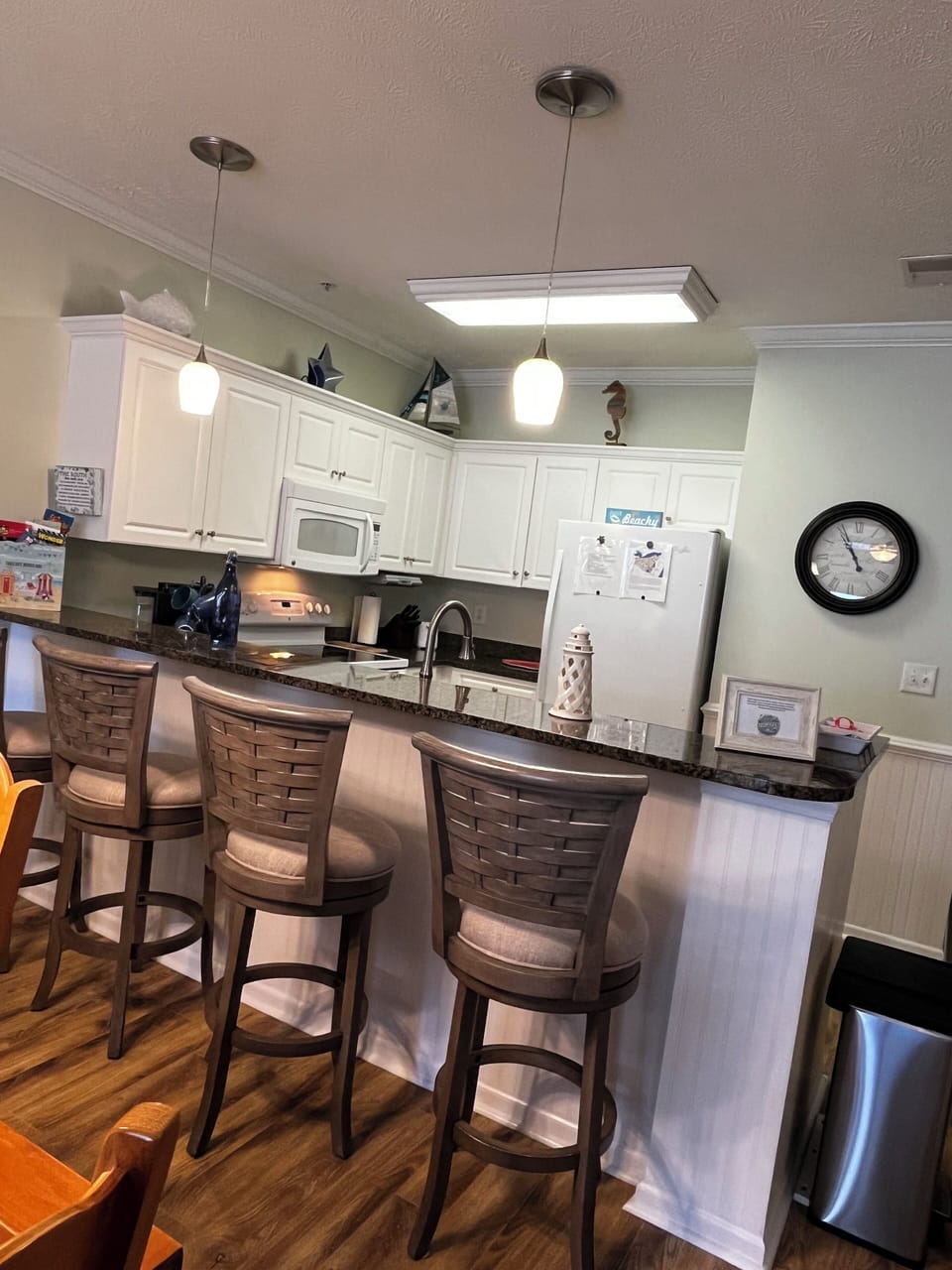 Breakfast bar