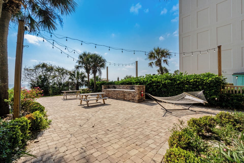 Ocean Front Relaxation Space