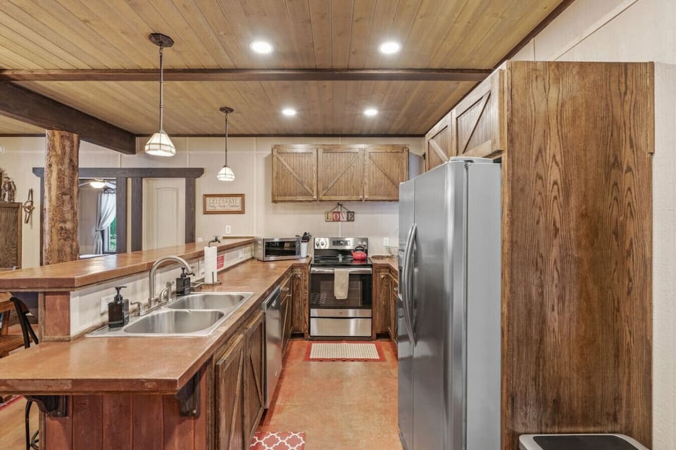 Full Kitchen