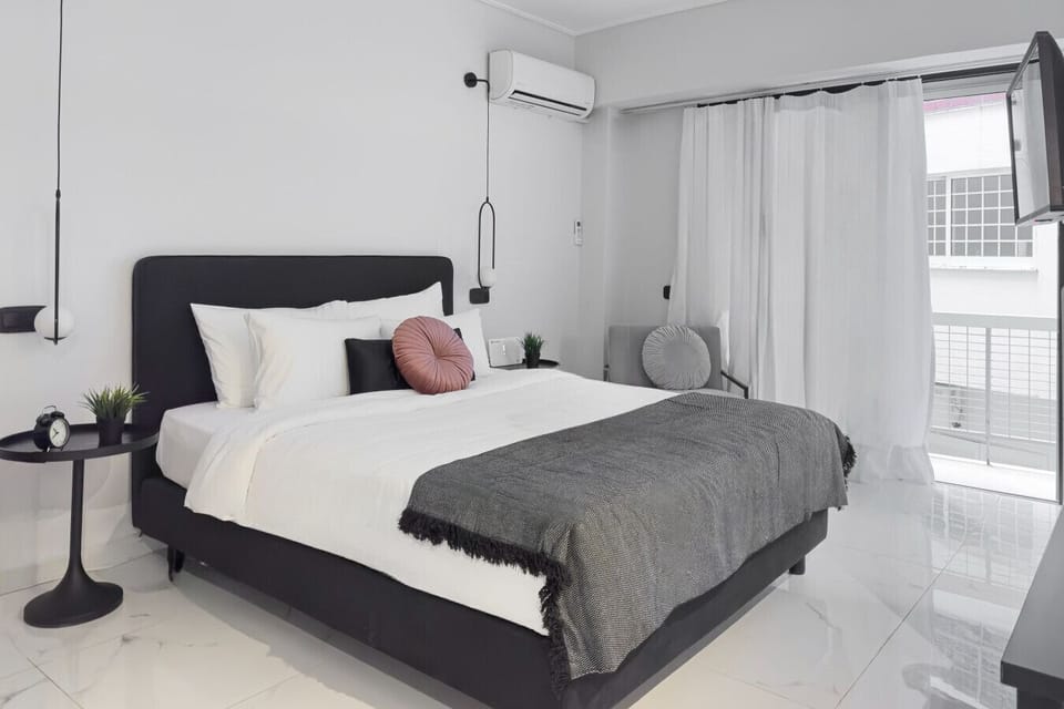 Cozy Bedroom!