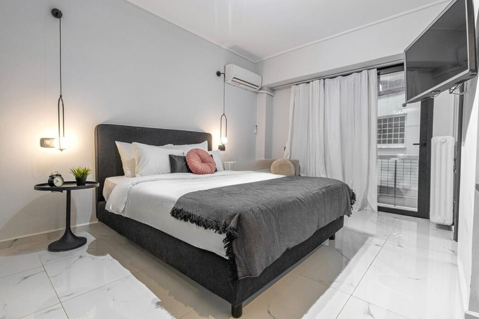 Comfy Bedroom!