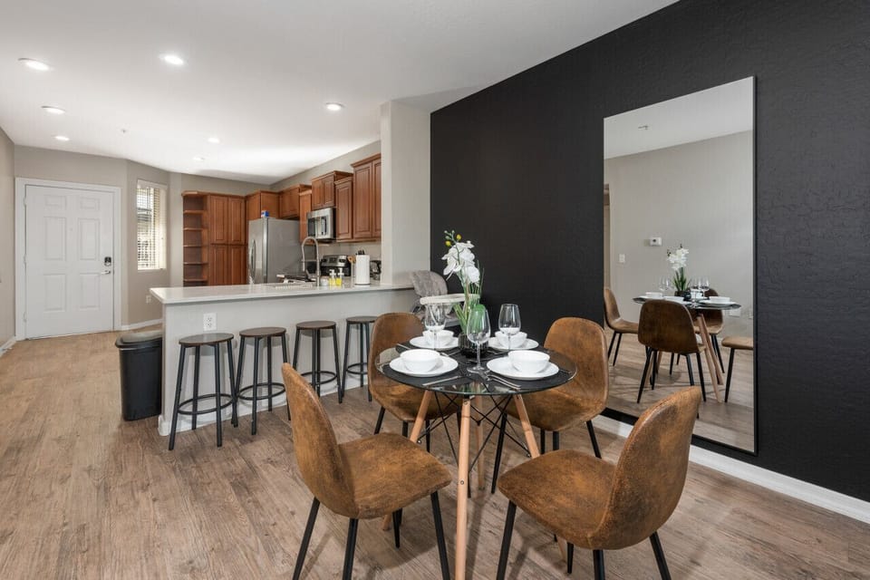 Dining area and breakfast counter