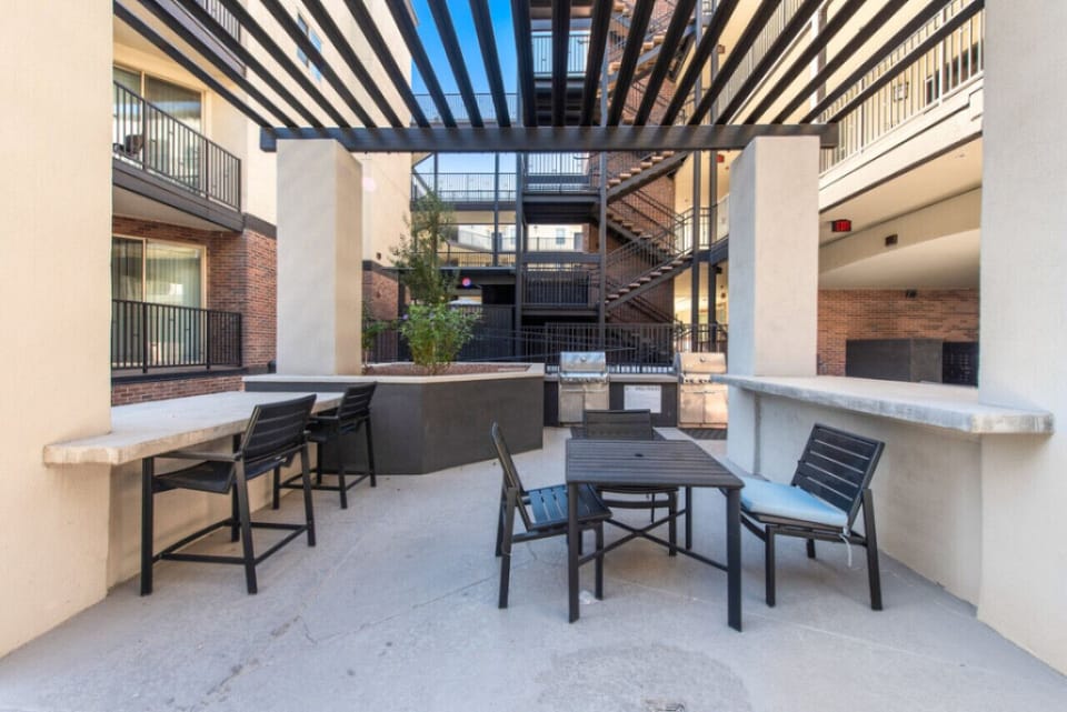 Social outdoor lounge