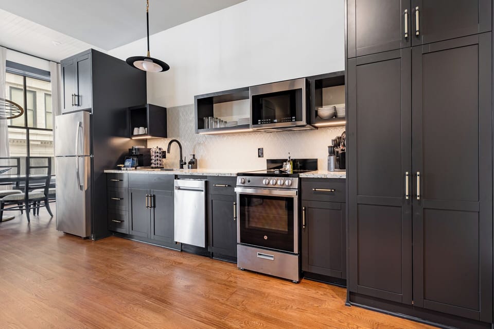 Fully equipped kitchen with modern appliances, offering everything you need for preparing meals or enjoying a morning coffee.