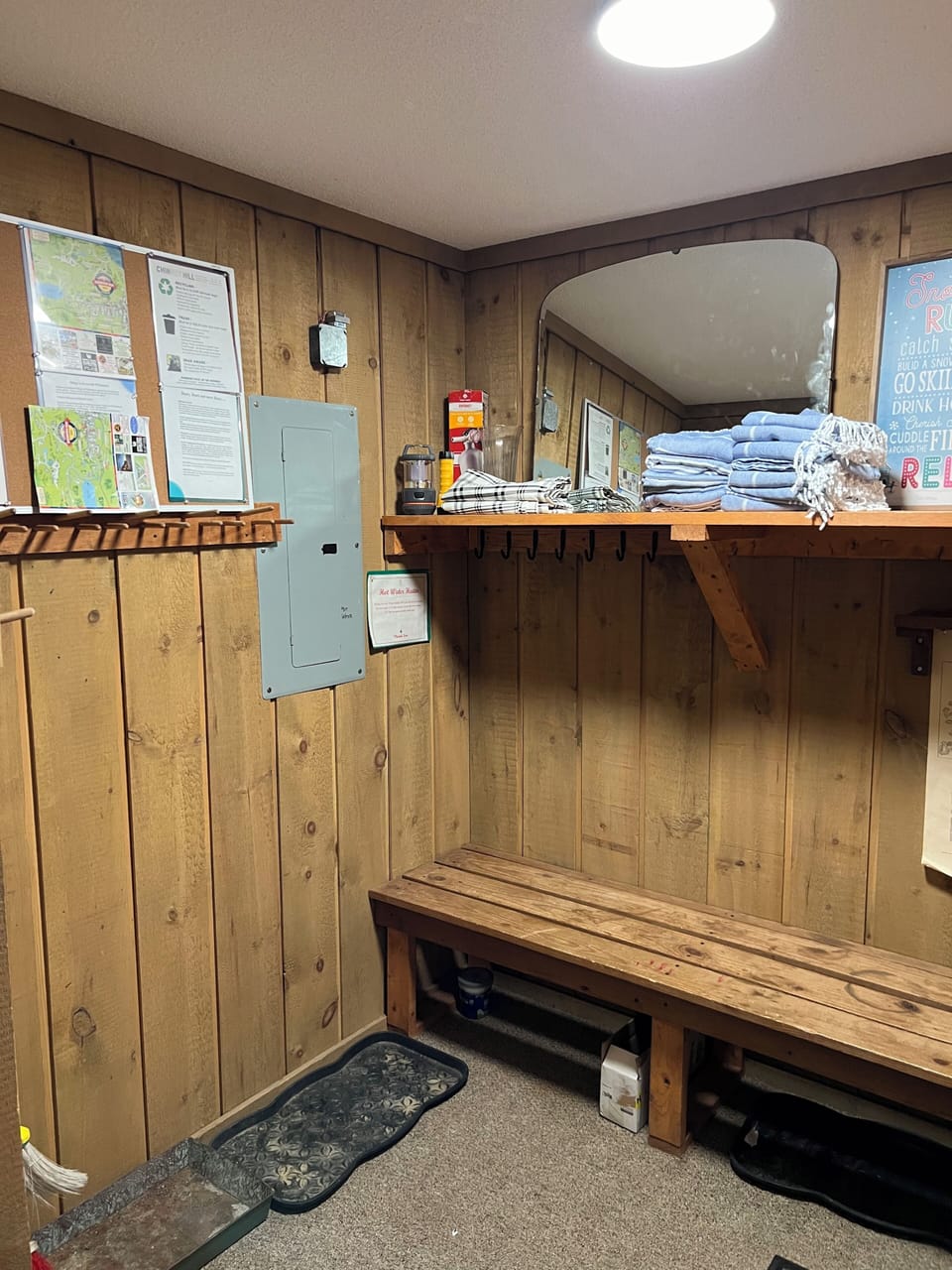 Find a mudroom off the entry for all your gear! Pool towels are available here