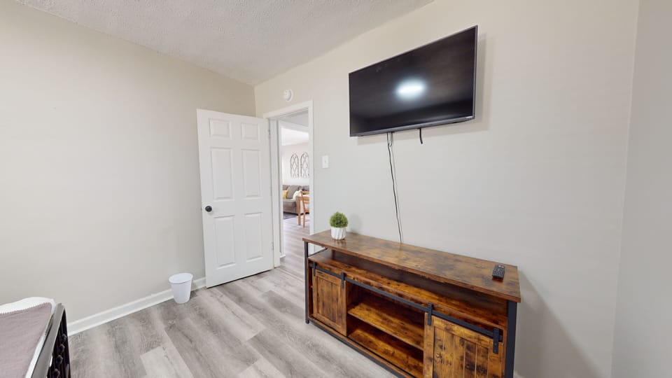 - King bed
- Attached full bath
- Laundry in attached bath