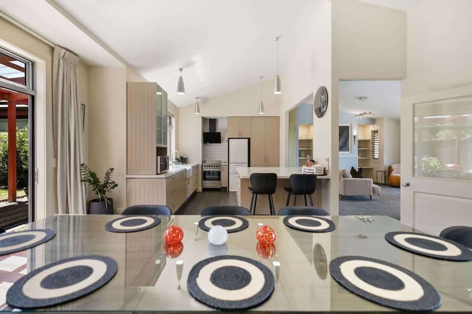 Spacious dining room with access to private garden