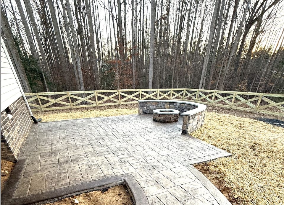 Patio/fireplace
