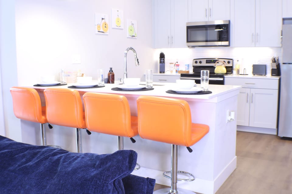 Your eating in here in style! 