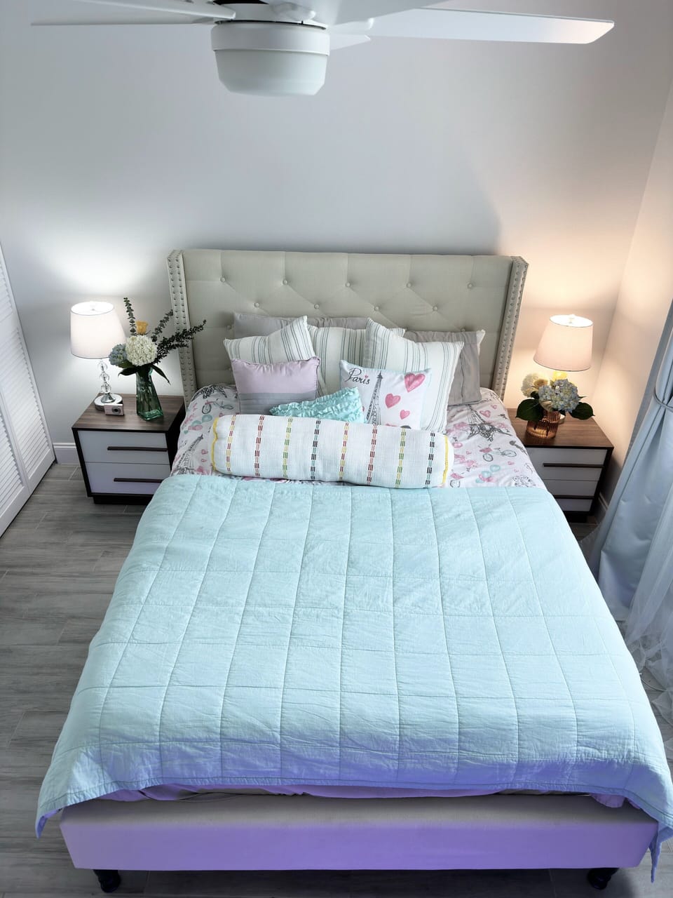 Second bedroom queen size bed