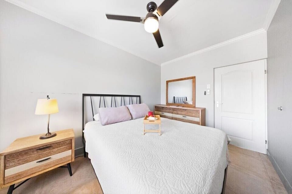 Landslake F3 · New 2BR 1BA condo with Pool (275)