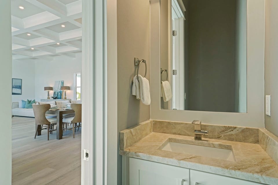 The Derby at the Beach - Santa Rosa Beach - Bathroom