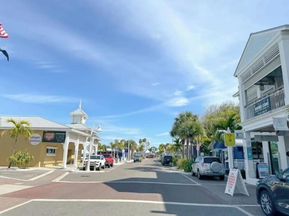 A break from St. Armand's Circle and Anna Maria Island