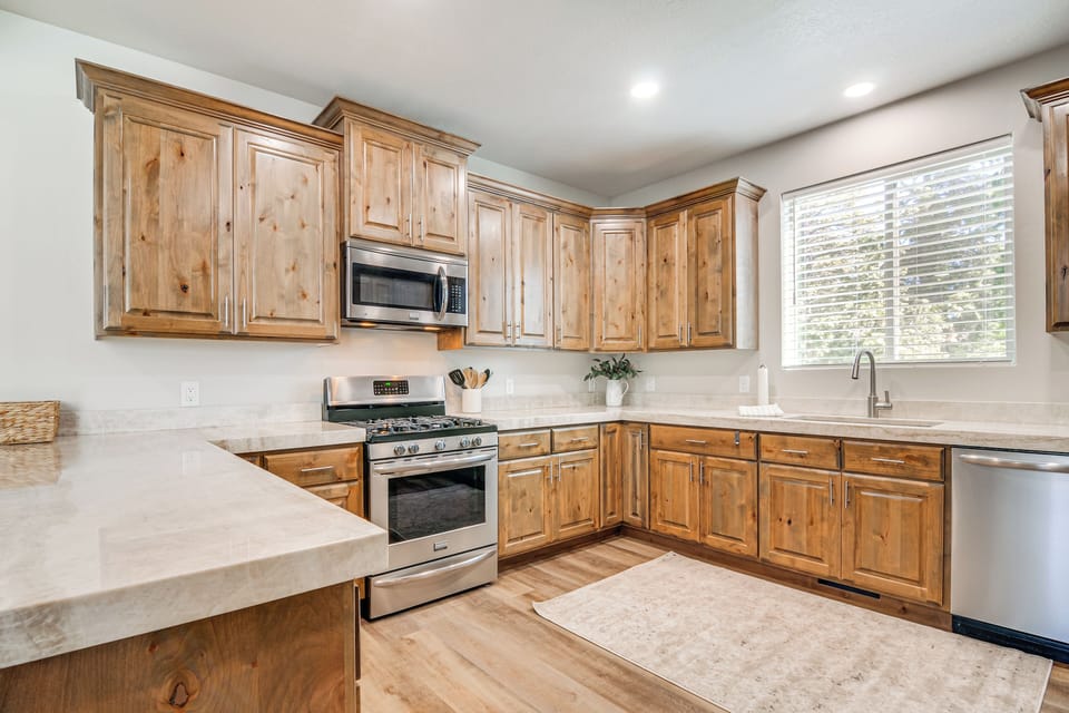 Kitchen | Main Level | Dishwasher | Drip Coffee Maker | Cooking Basics